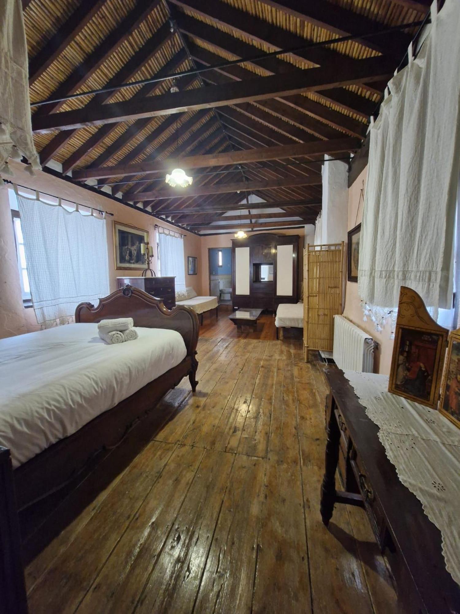 Hotel Rural Verde Oliva Comares Quarto foto